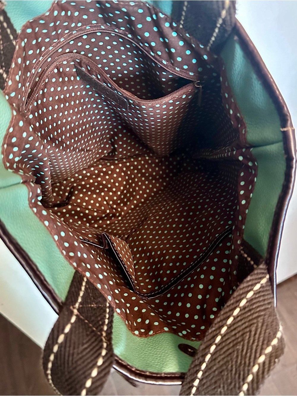 Chala Teal Cat Appliqué Tote Bag - Picture 10 of 11